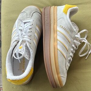 Adidas Gazelle Women's Sneakers - grey/White and Yellow 7.5 EUC